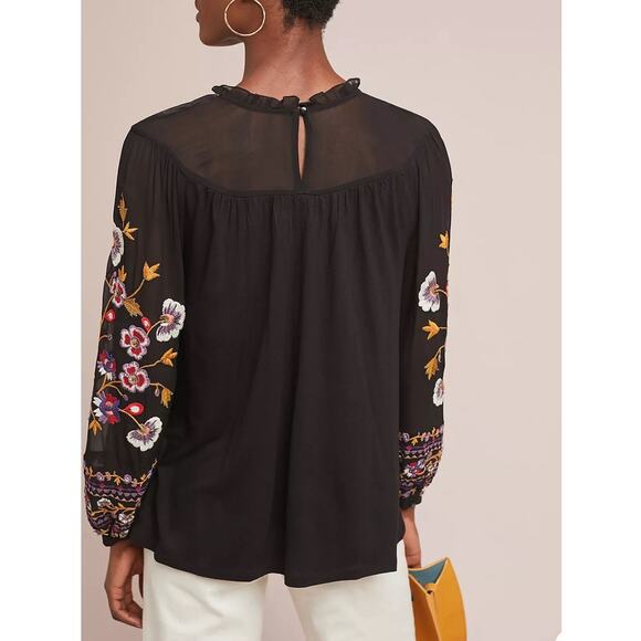 Anthropologie Akemi + Kin Louise Black Embroidered Floral Blouse Size Medium - Picture 2 of 16